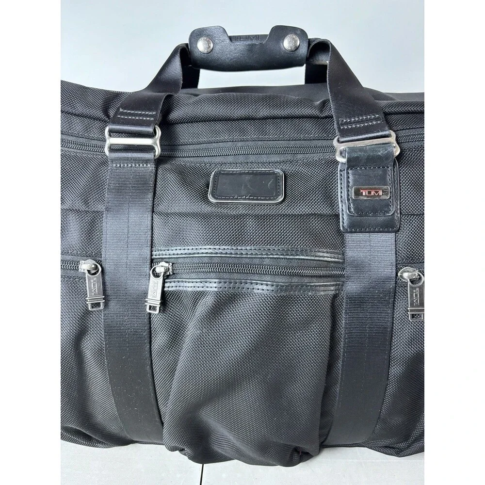 Tumi Alpha Bravo Bremerton Roller Duffle Wheeled Bag Nylon Carry On Black